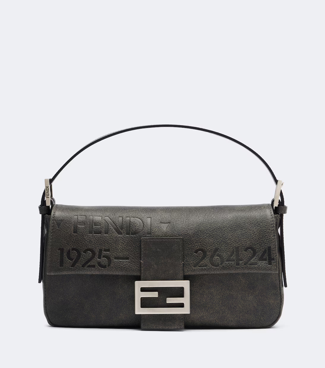 Fendi Baguette® 26424 leather shoulder bag