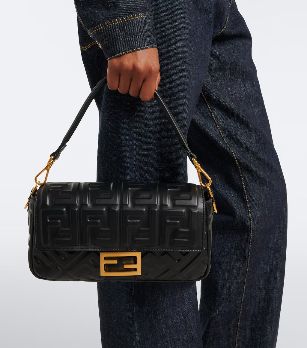 Fendi Baguette® 26424 Medium leather shoulder bag